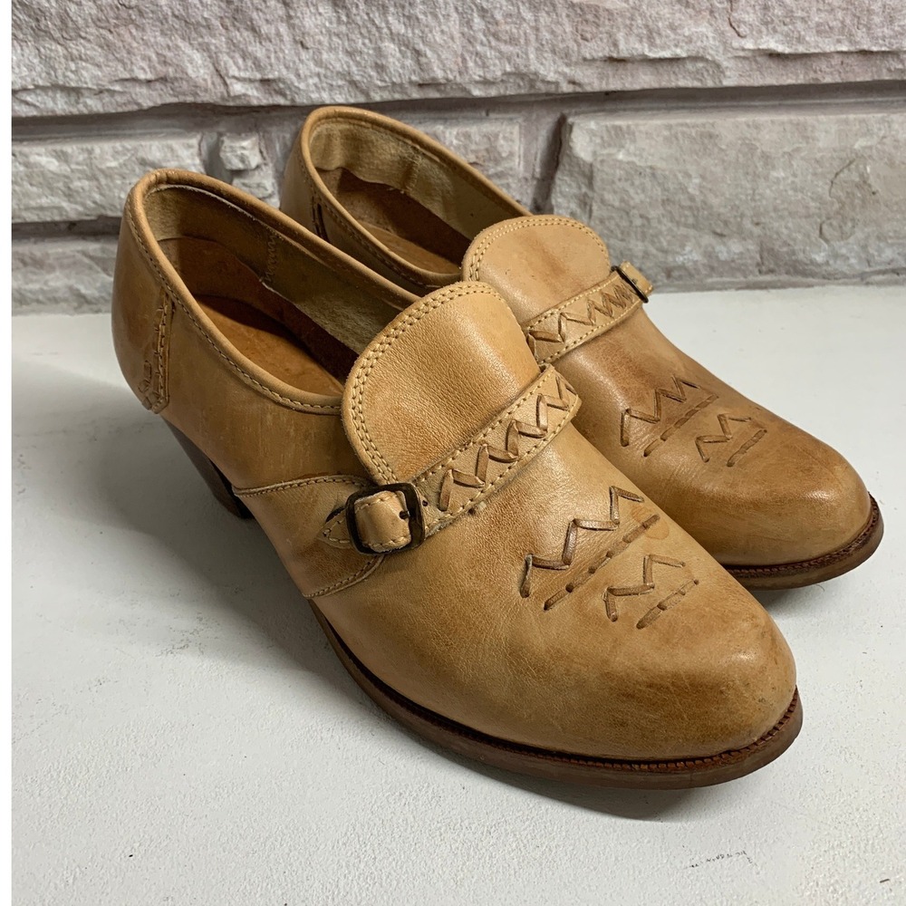 Pinwheels Vintage Tan Leather Western Buckle Loafers Heels Brazil 8.5 018-0202